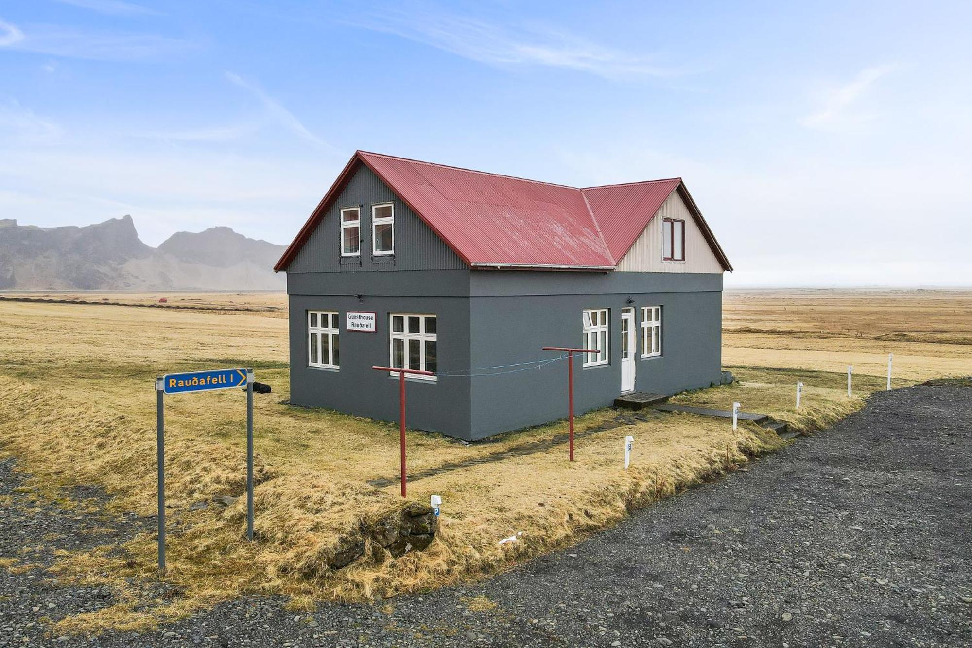 Guesthouse Rauthafell Holt  Екстер'єр фото